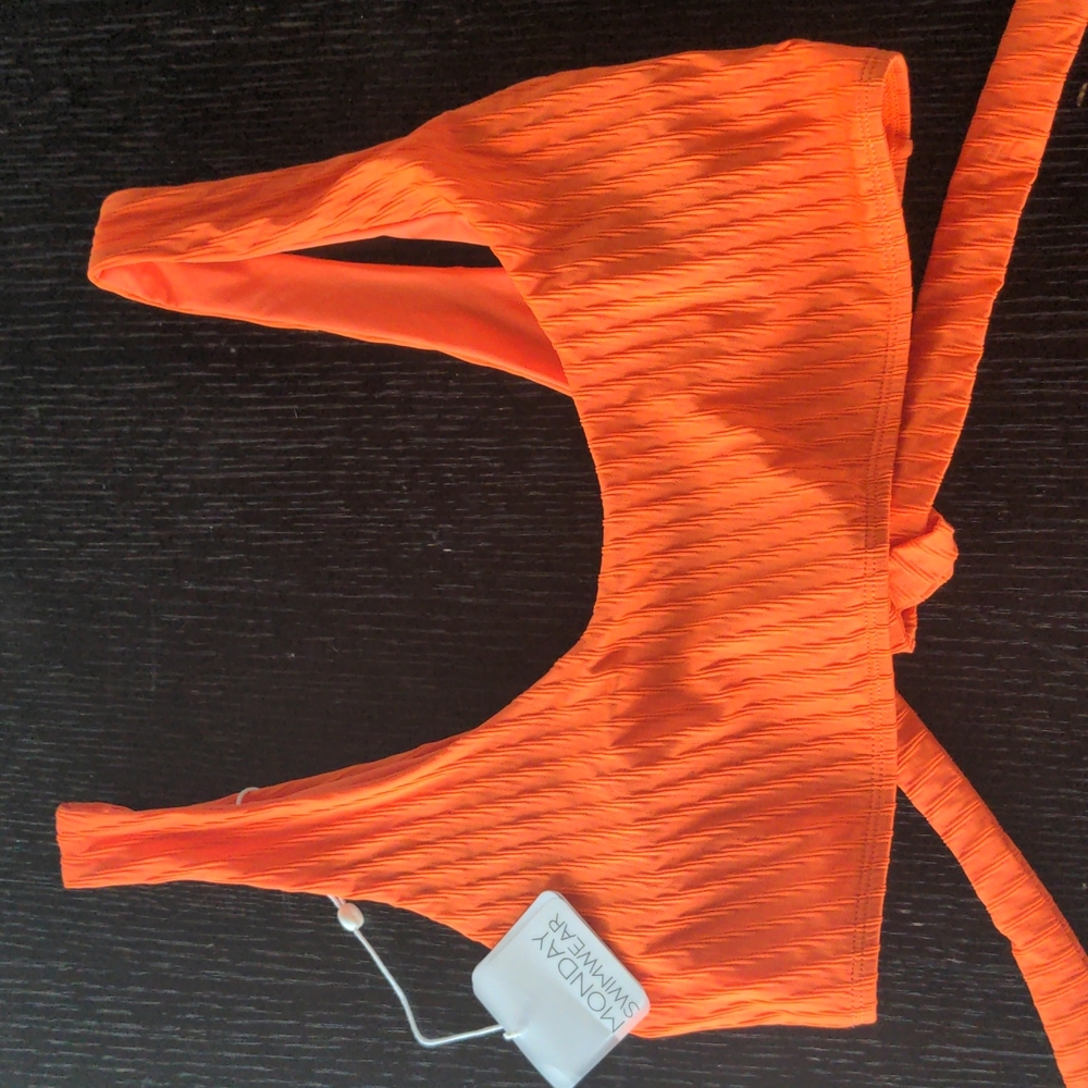 Monday Swimwear- Top V Bottom P - Picture 4 of 7
